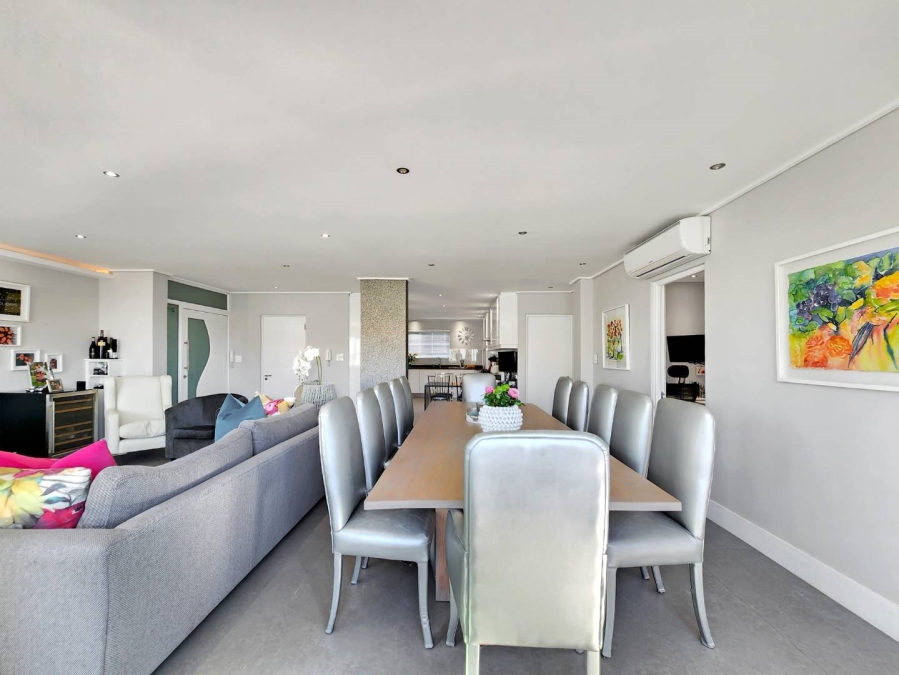 2 Bedroom Property for Sale in Sea Point Western Cape